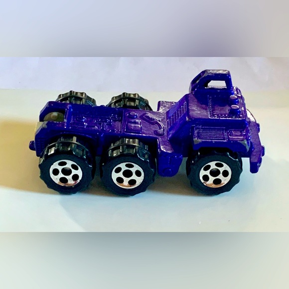 Other - 🟪 Matchbox 2004 Purple Truck Bed Made by Burger King